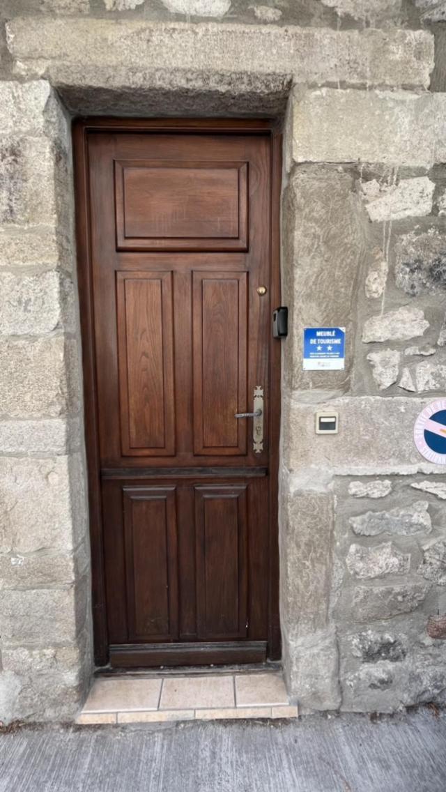 Appartement Jaujac Buitenkant foto